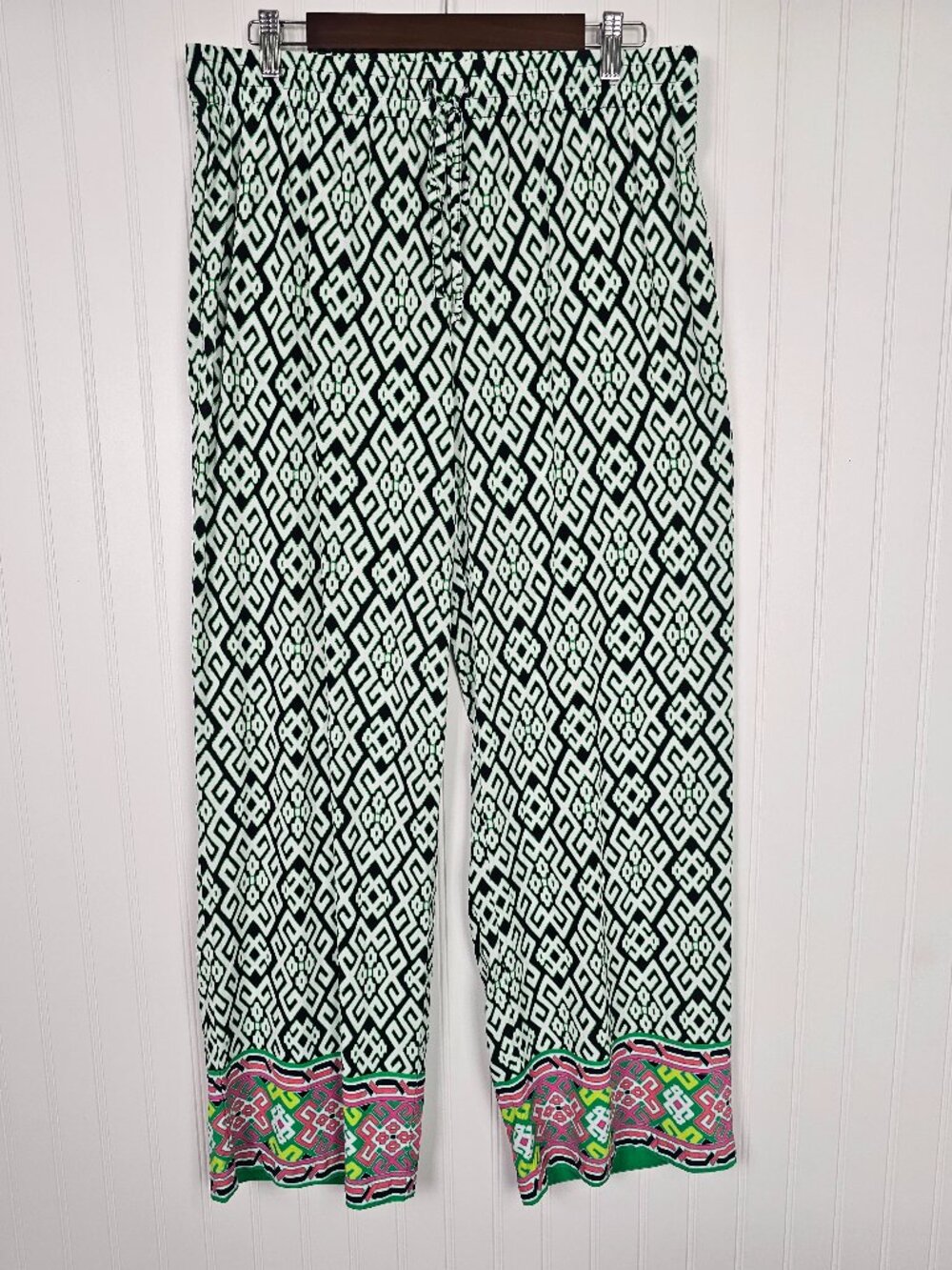 Crown & Ivy Large Green Geometric Print Wide Leg Pants Pull On